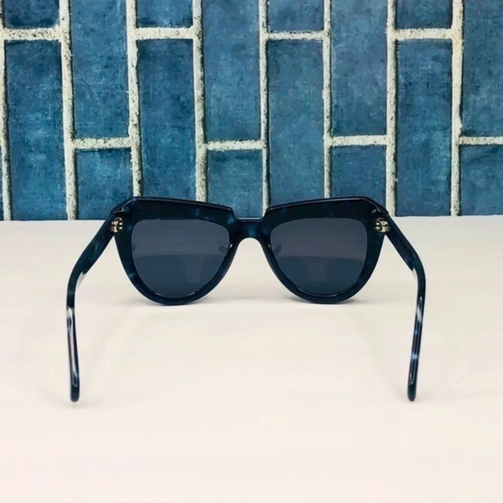 New KOMONO Stella Indigo Demi Sunglasses Cat Eye Retro Blue Tortoise